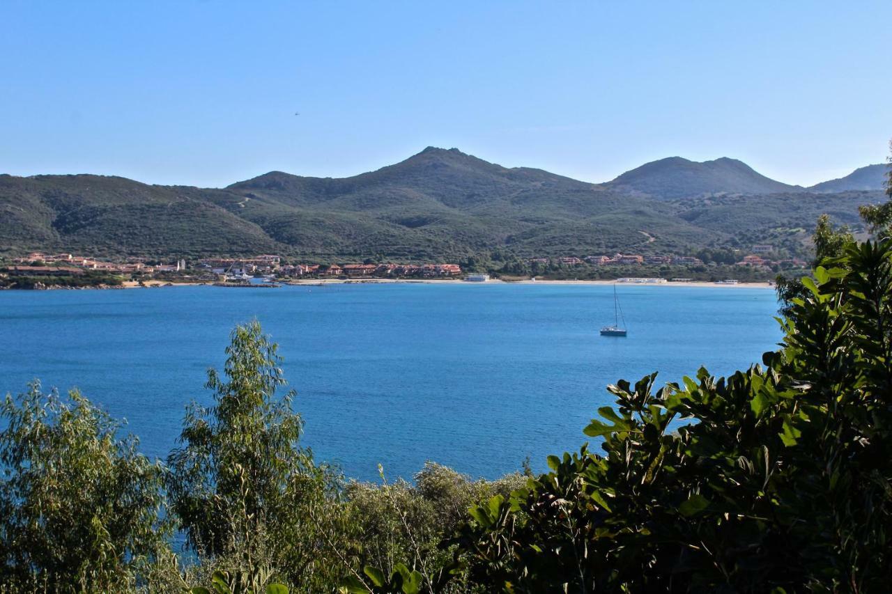 Вилла Casa Vacanze Il Cisto - Golfo Di Marinella Порто-Ротондо Экстерьер фото